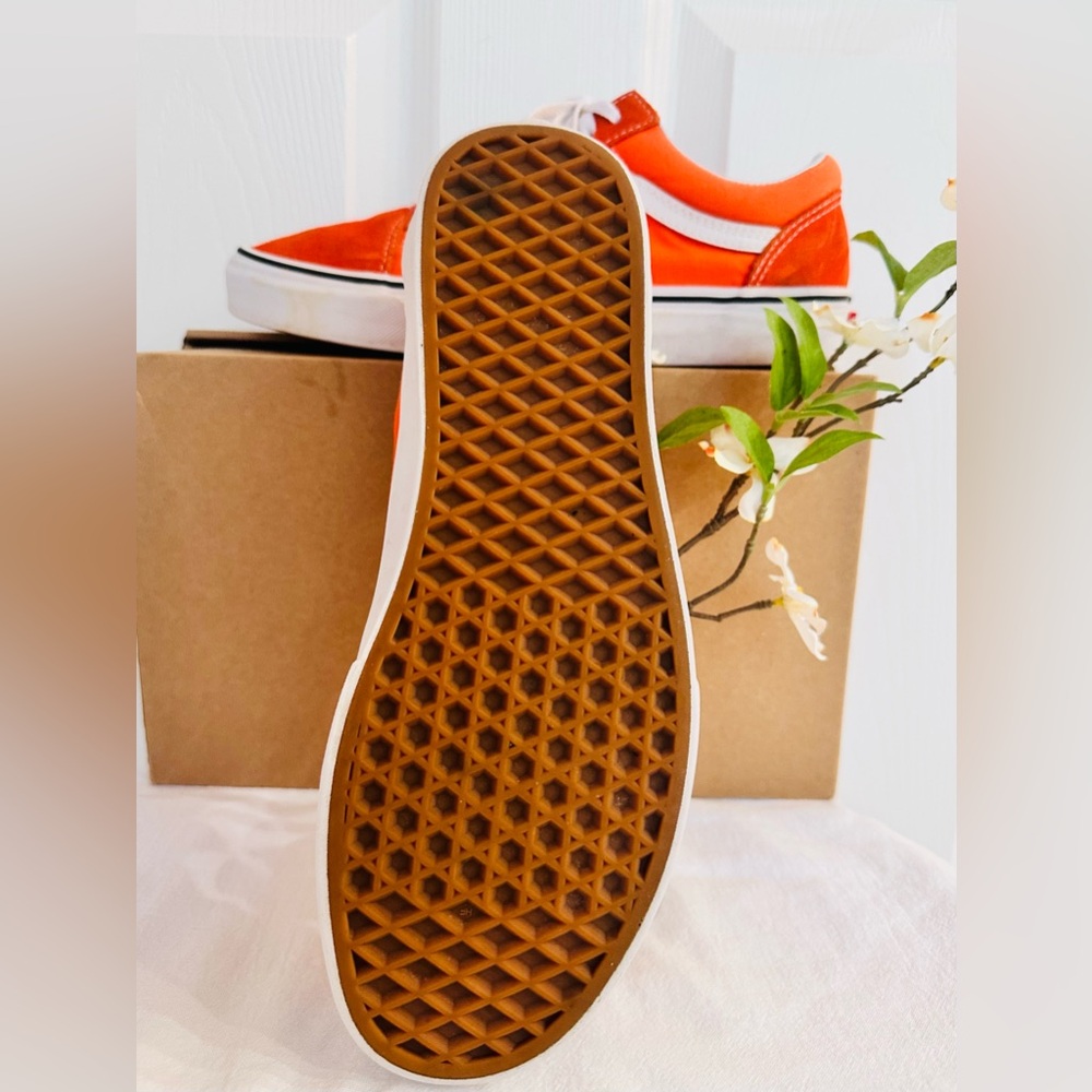 VANS ~ Unisex Bold Orange and White Sneakers Men’s US 8 ~ Women’s US 9.5 - Picture 5 of 7
